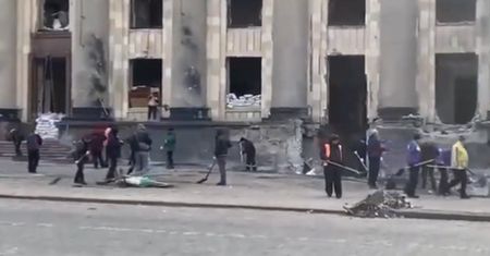 Poruszające obrazki z Charkowa. Wielka mobilizacja mieszkańców