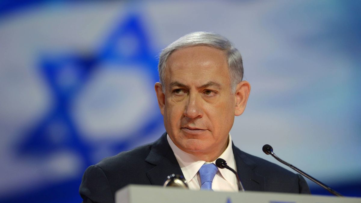 Na zdjęciu: premier Izrael Benjamin Netanjahu. Iran wystrzelił w stronę Izraela drony i rakiety w sobotę wieczorem