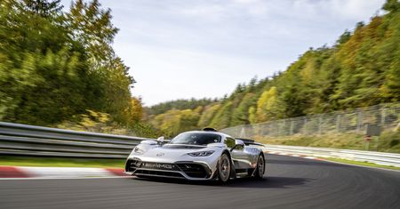 Mercedes-AMG One najszybszym autem drogowym. Konkurentów rozniósł w pył