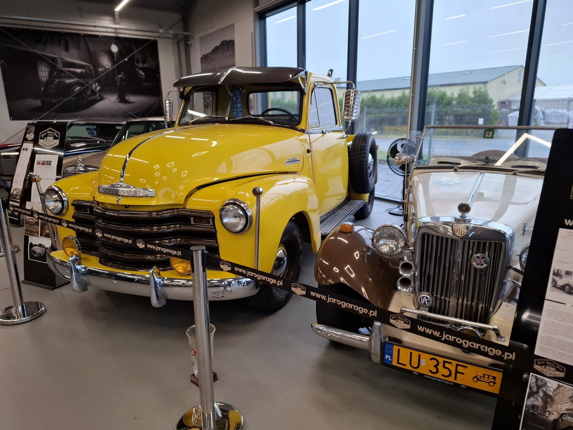 Muzeum Jaro Retro Auto Classic Garage w Lublinie
