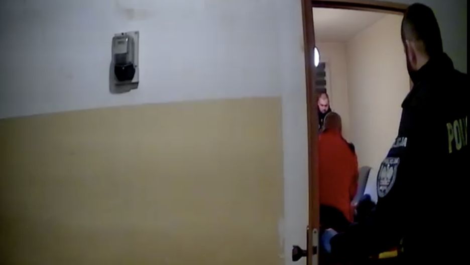 Jelenia Góra. Pogotowie ratunkowe pod ostrzałem. Do sieci wyciekł kontrowersyjny film