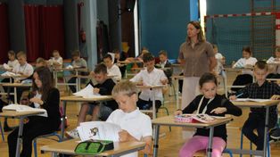 Mali uczniowie sprawdzili swoją wiedzę z języka angielskiego. W Zduńskiej Woli odbył się konkurs