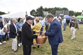 Gmina Walim: Dożynki w Zagórzu Śląskim za nami. Powróciły po latach w znakomitym stylu
