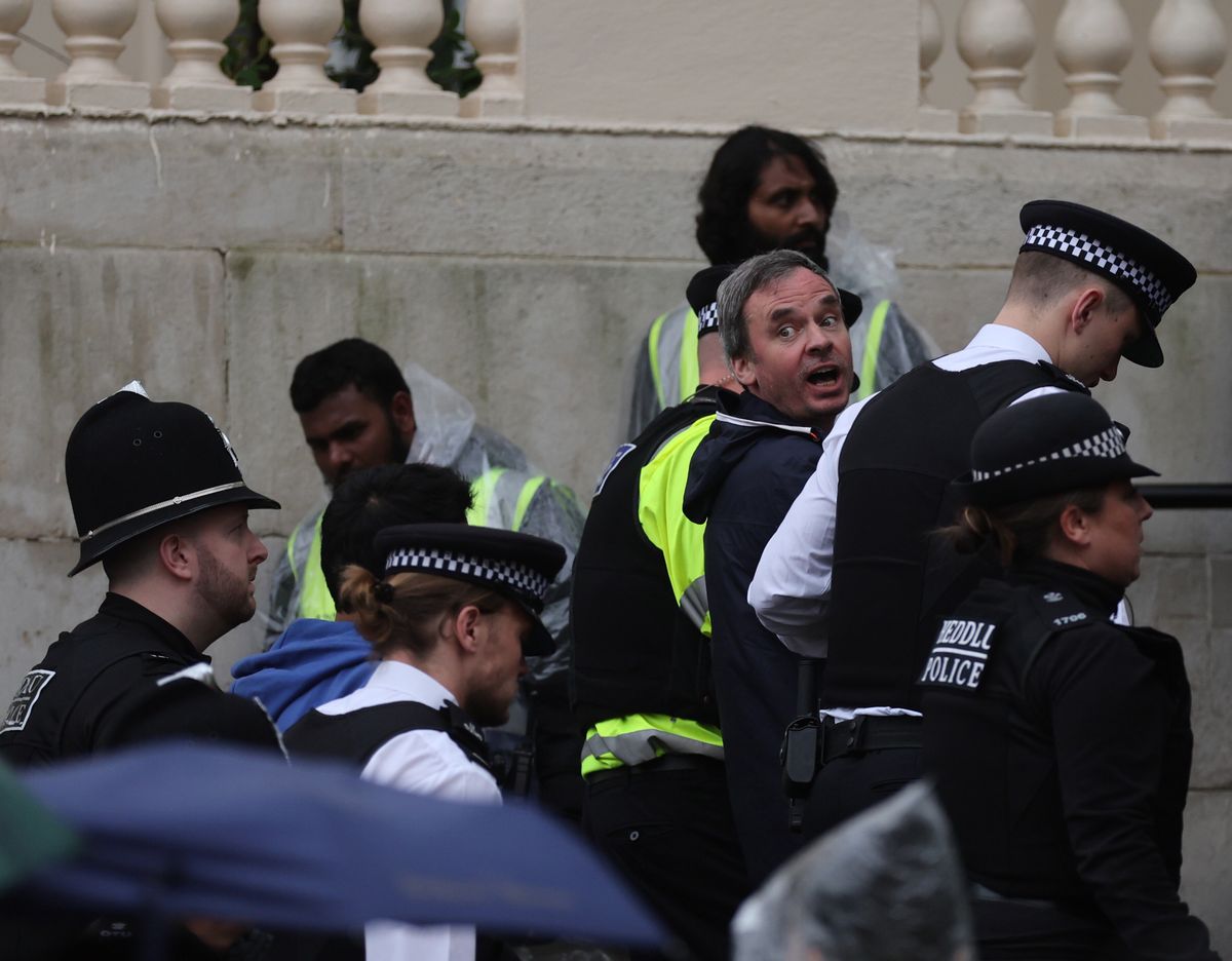 Protesty w Londynie przeciwko królowi. Są pierwsi zatrzymani