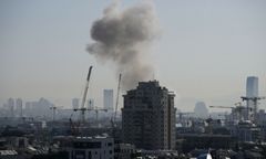 Irański atak na Izrael. Zniszczenia m.in. w Tel Awiwie