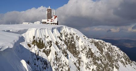Karkonosze. Góry w za dużych dawkach. Desperacka wspinaczka bezmyślnych śmiałków