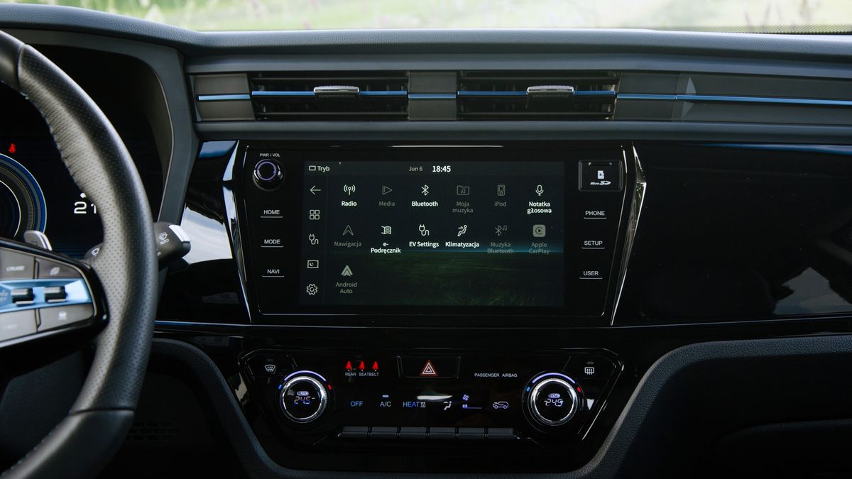 Każdy posiadacz radia w samochodzie powinien zapłacić abonament