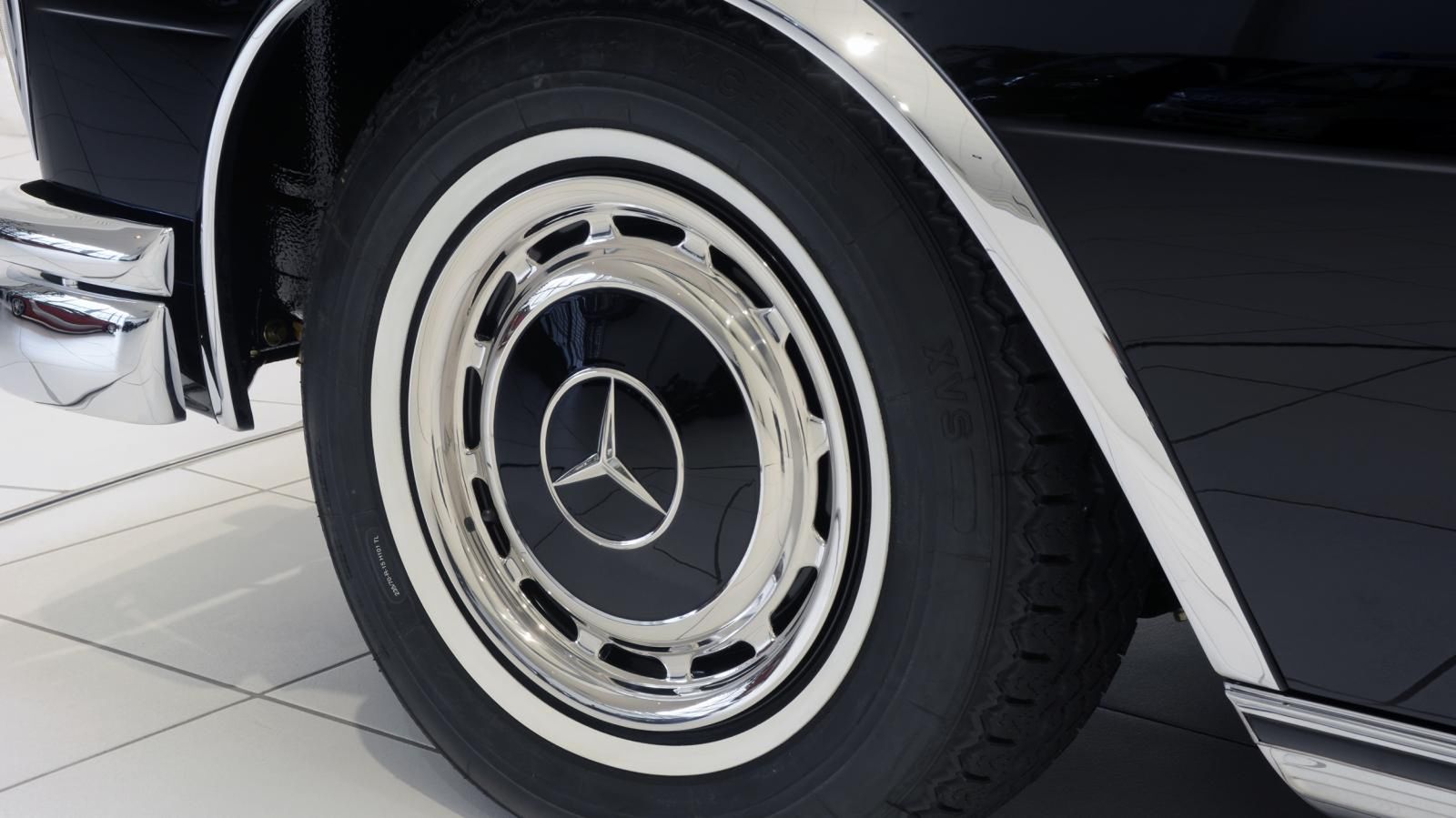 Mercedes-Benz S600 Pullman