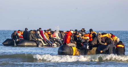 Raport o pakcie migracyjnym wypadł z planu Komisji Europejskiej