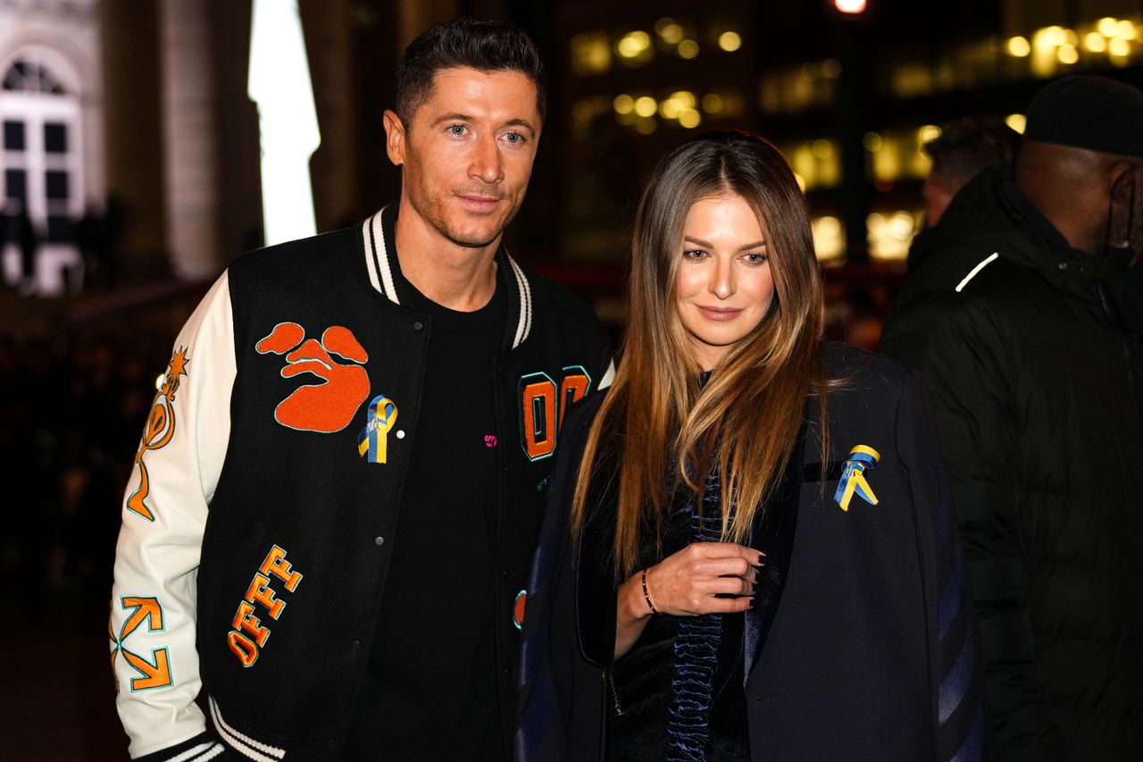 Anna i Robert Lewandowscy podczas Tygodnia Mody w Paryżu (Getty Images) 