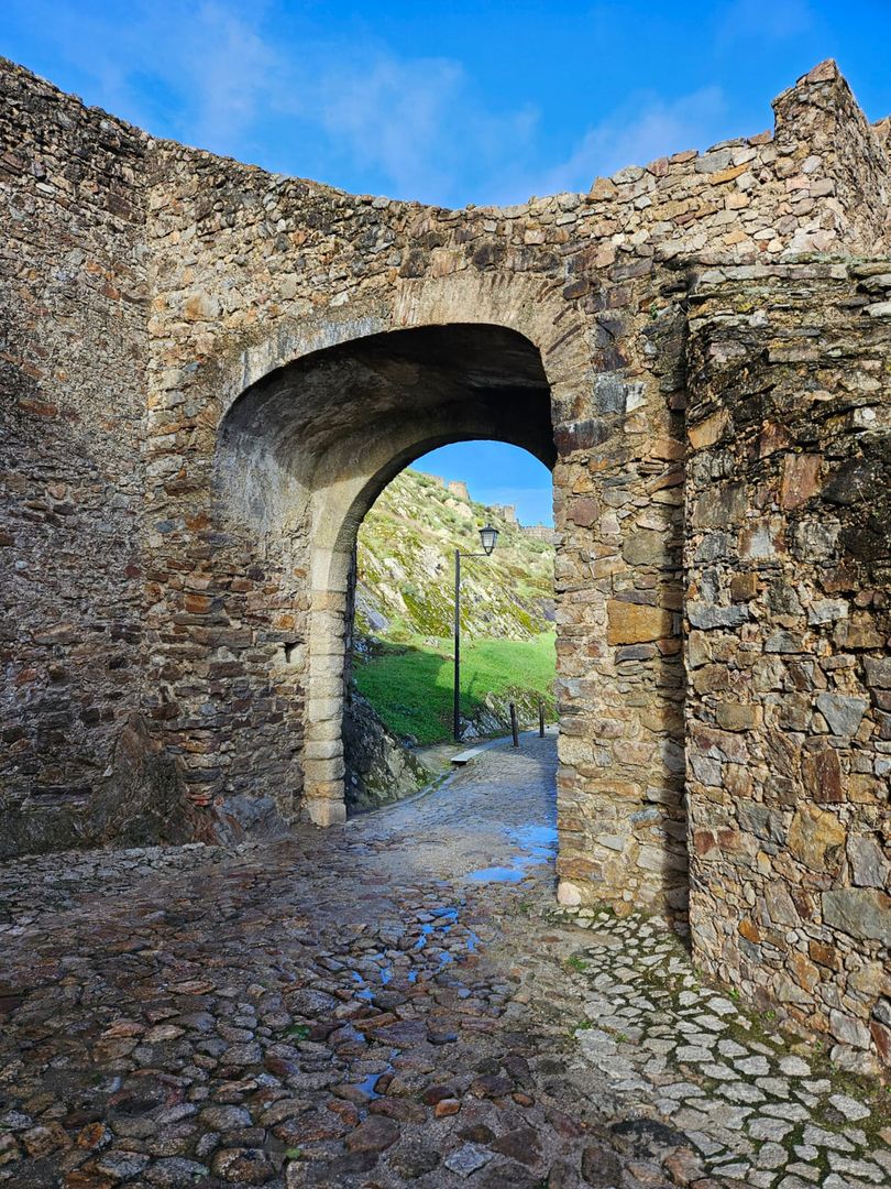 Castelo de Vide to miasteczko, w którym mamy wrażenie, jakby czas się zatrzymał wiele lat temu