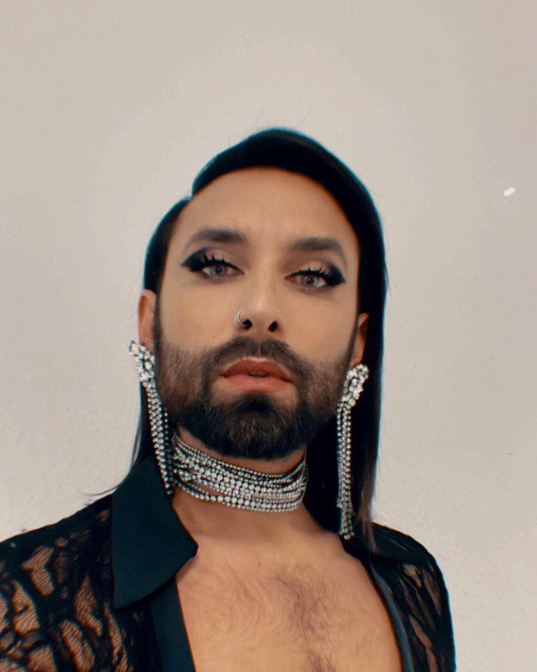 Tak teraz wygląda Conchita Wurst, słynna drag queen z Eurowizji