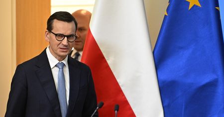 Szybka "misja" Morawieckiego? "Bolesne będzie głosowanie"