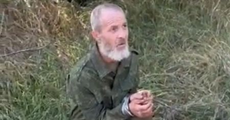 Ukraińcy pokazali kolejnego jeńca. Tego się chyba nie spodziewali