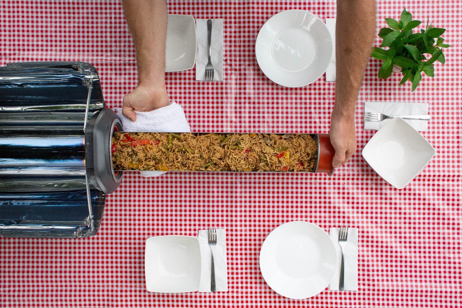 Ekologiczny grill, który nie śmierdzi i nie dymi. GoSun Fusion – piekarnik zasilany słońcem 7