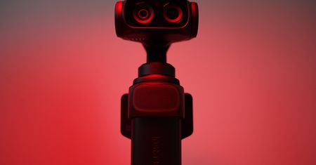 Insta360 Luna Ultra – test. Kamera bez żadnego "ale"