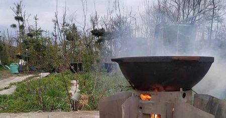 Zrobili to z rosyjskiej rakiety. Ukraiński grill hitem sieci
