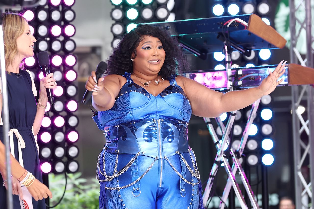 NEW YORK, NEW YORK - JULY 15: Lizzo performs on NBC's "Today" at Rockefeller Plaza on July 15, 2022 in New York City. (Photo by Arturo Holmes/Getty Images)