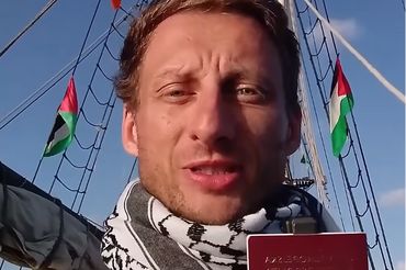 Franciszek Sterczewski podczas misji Flotylla Global Smud