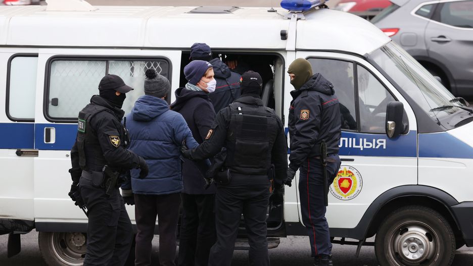 Białoruś. Protesty nie ustają. W niedzielę zatrzymano ponad 140 osób