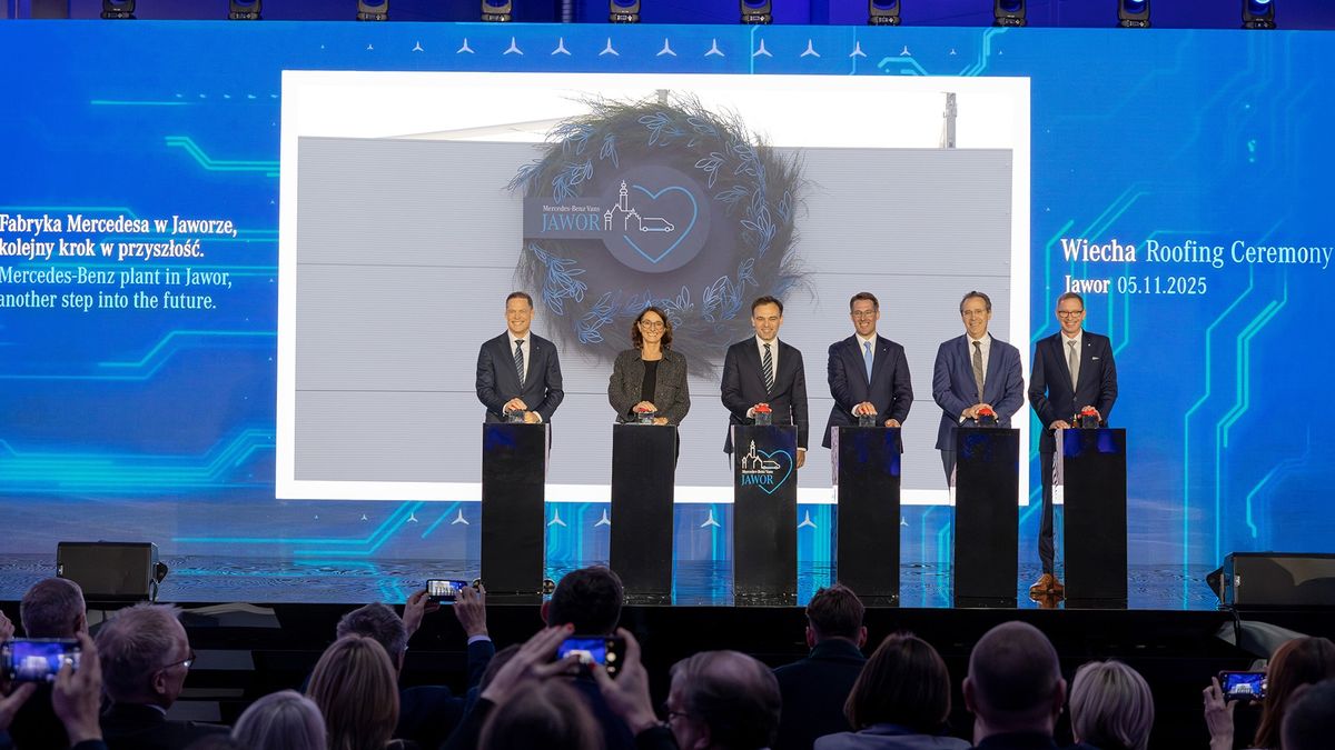 Uroczystość w nowej fabryce w Jaworze