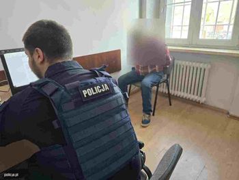 Napadł i dusił. Romans z mężczyzną z internetu zmienił się w horror