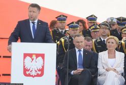 Bełkotliwe wystąpienie ministra. Raport: winne podmuchy wiatru