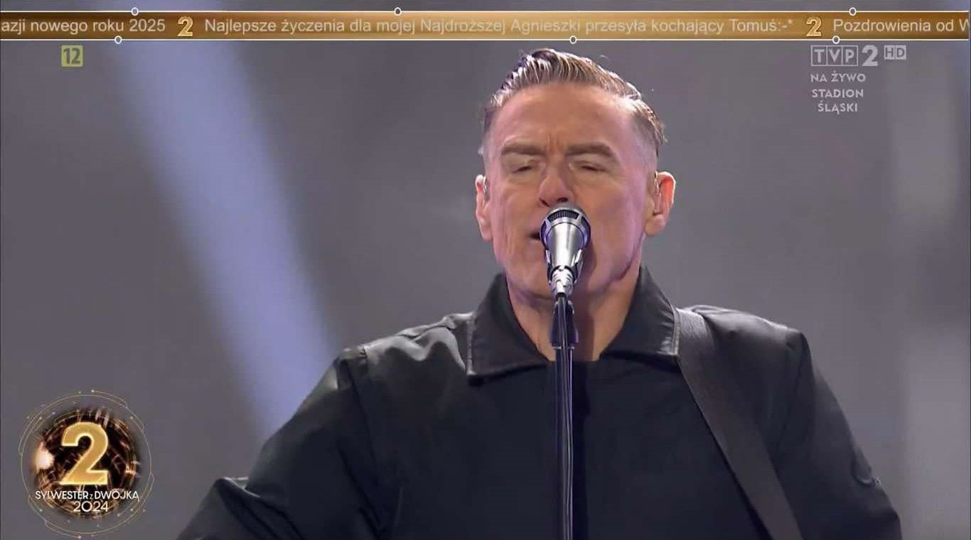 Bryan Adams podczas występu w TVP