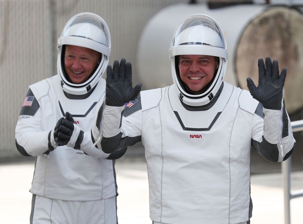 Bob Behnken i Doug Hurley, załoga statku kosmicznego Dragon, zbudowanego przez SpaceX 