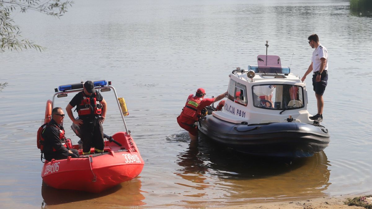 Akcja ratunkowa na jeziorze. Zdjęcie ilustracyjne 