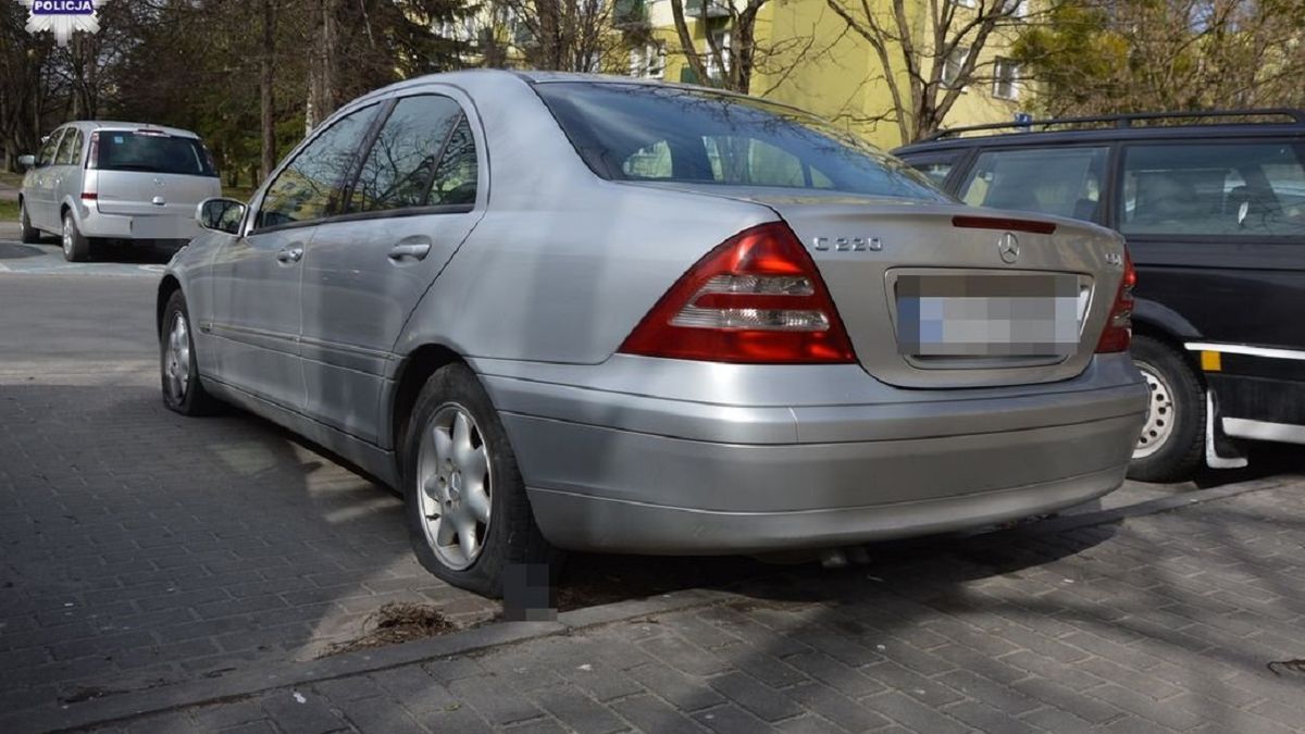 Uszkodził mercedesa "w zemście za dziewczynę".