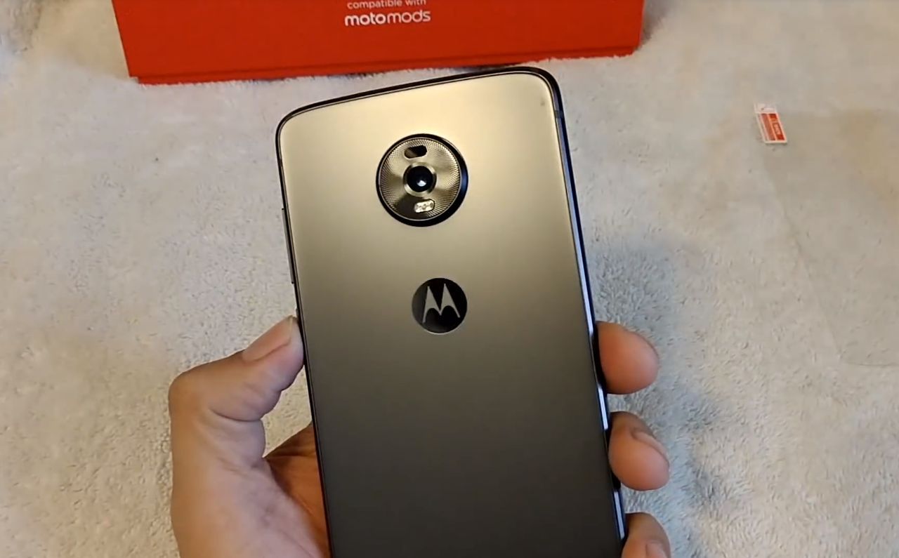 Motorola Moto Z4 w pełnej krasie. Ktoś kupił smartfon, który nie został jeszcze zaprezentowany