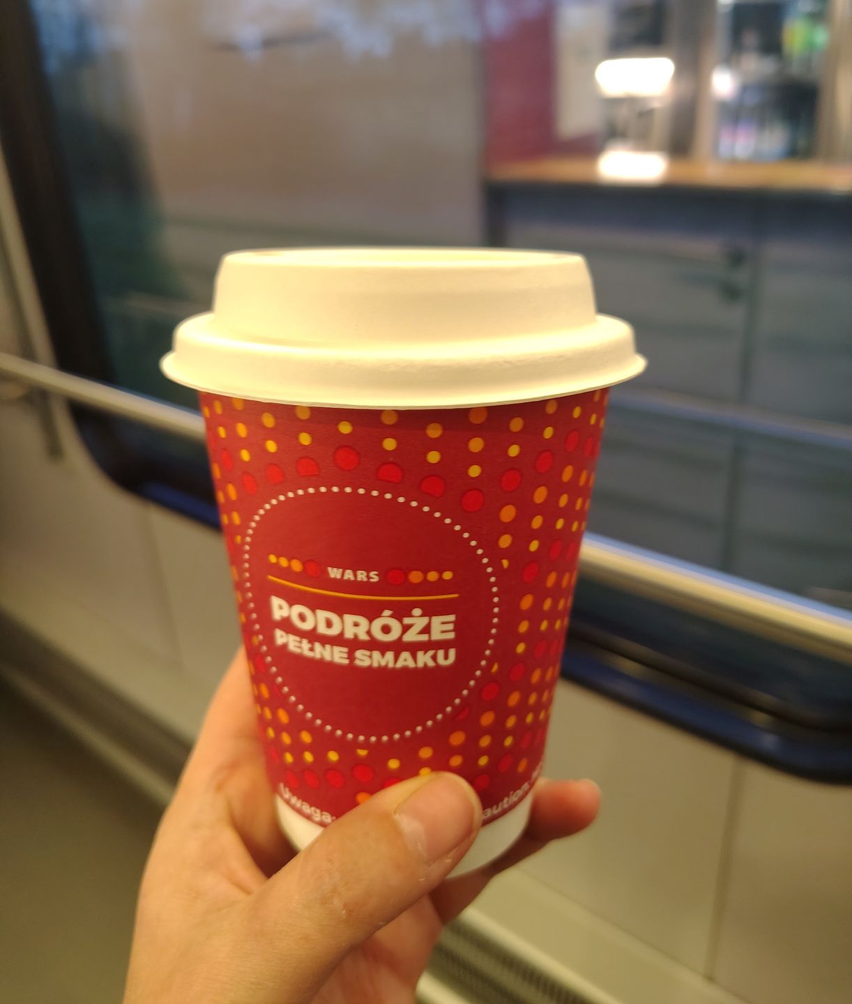 Kawa w pociągu