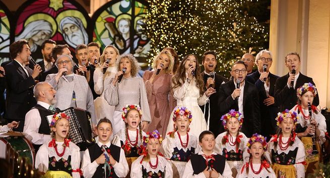 Kolędy w TVP1 z Martyniukiem, a w Polsacie - z Golec uOrkiestra. TVN bez kolęd