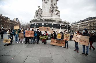 Francja szykuje się na "epidemiologiczną apokalipsę". Biznes może jej nie wytrzymać