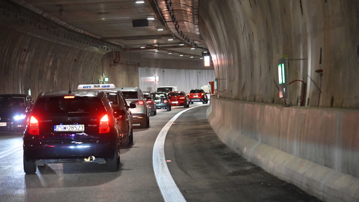 Cztery miliony pojazdów przejechały pod tunelem w Świnoujściu