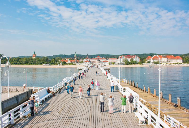 Wakacje nad Bałtykiem nie muszą być drogie. Zacznijmy od podróży