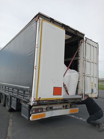 Granowo: Przewoźnik ukarany za niebezpieczny transport nawozów