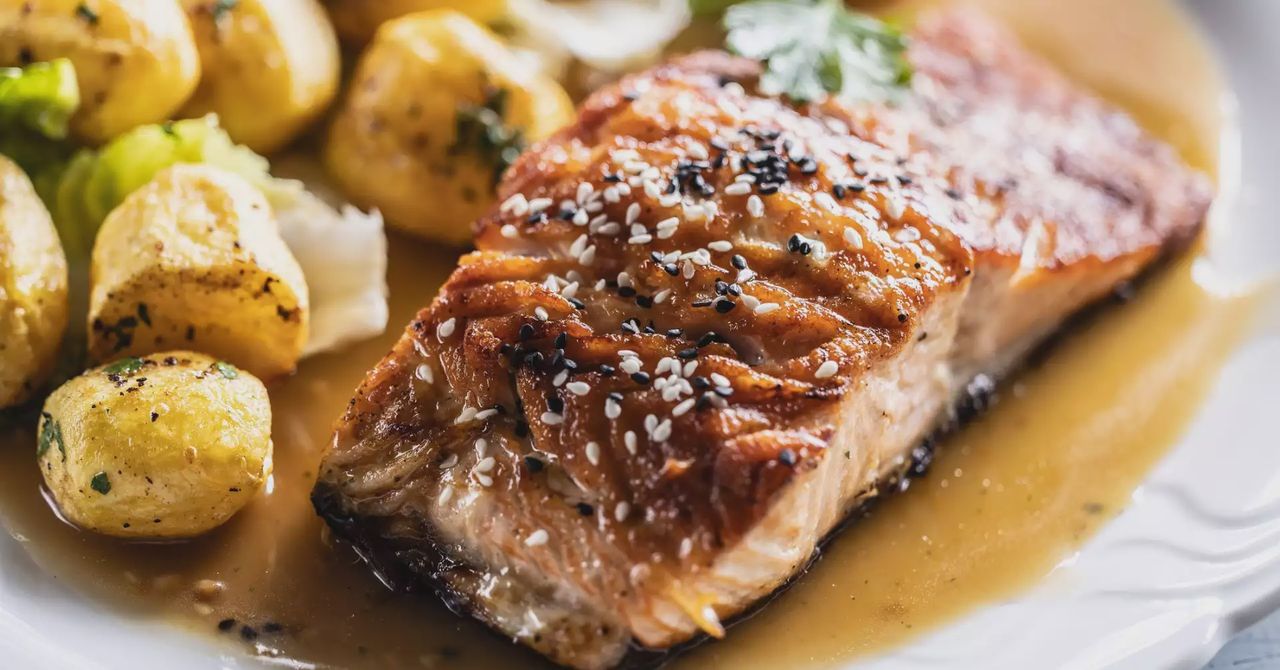 Poczuj smak umami. Oto pieczony łosoś teriyaki na azjatycki obiad