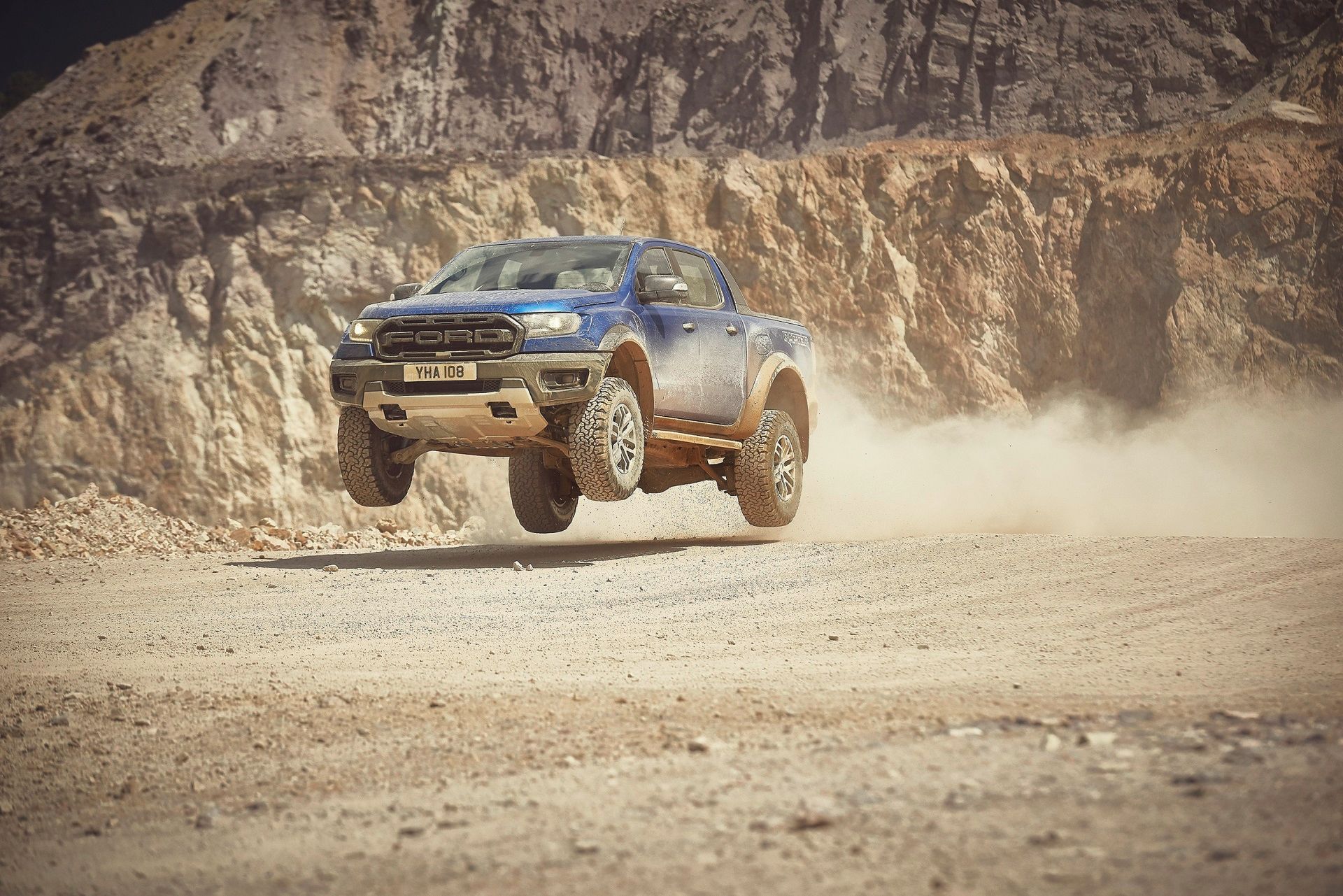 Yii-haa po europejsku. "Nasz" Raptor bazuje na mniejszym modelu Ranger i zasila go mały diesel (fot. Ford)