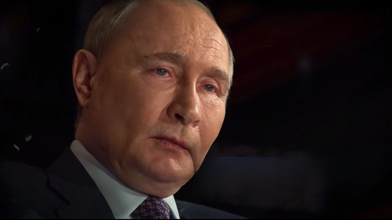 Putin sheds tears at war film amid ongoing peace talks debate