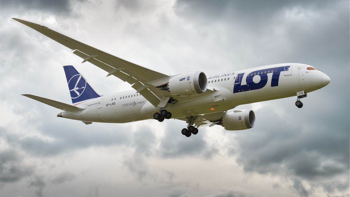 Polskie Linie Lotnicze LOT zbudowały ofertę połączeń z Budapesztu, chcąc stworzyć tam drugi hub