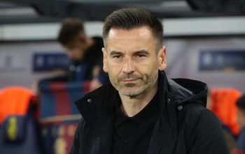 Trenerzy przed meczem Jagiellonia - Pogoń. Adrian Siemieniec: Cieszymy się, przed nami bardzo duże wydarzenie
