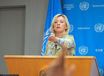 Zacharowa grzmi ws. byłego księcia. "Zatuszują"