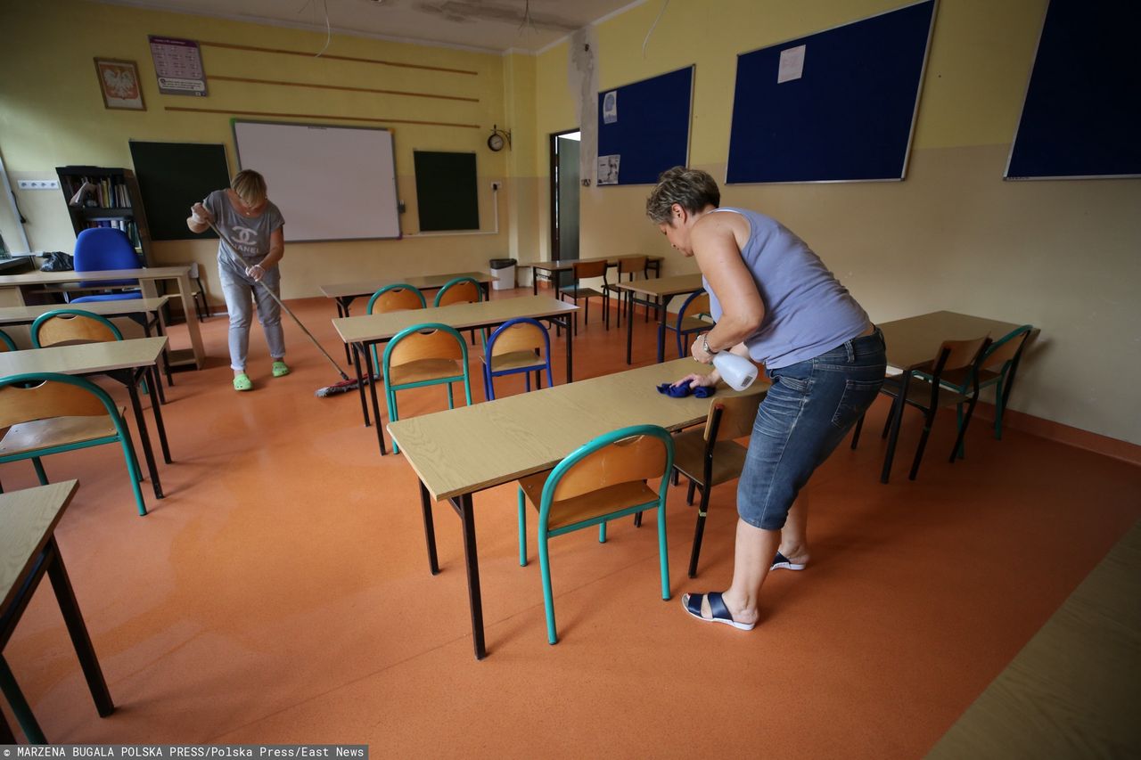 Powrót do szkół. Rodzice chcą sami decydować