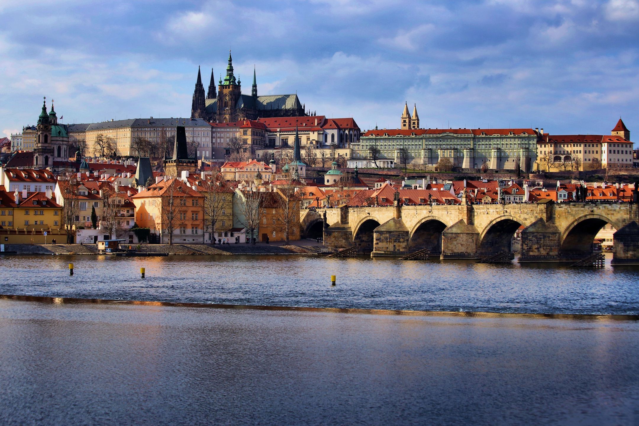 Praga potrafi zachwycić o kązdej porze roku 