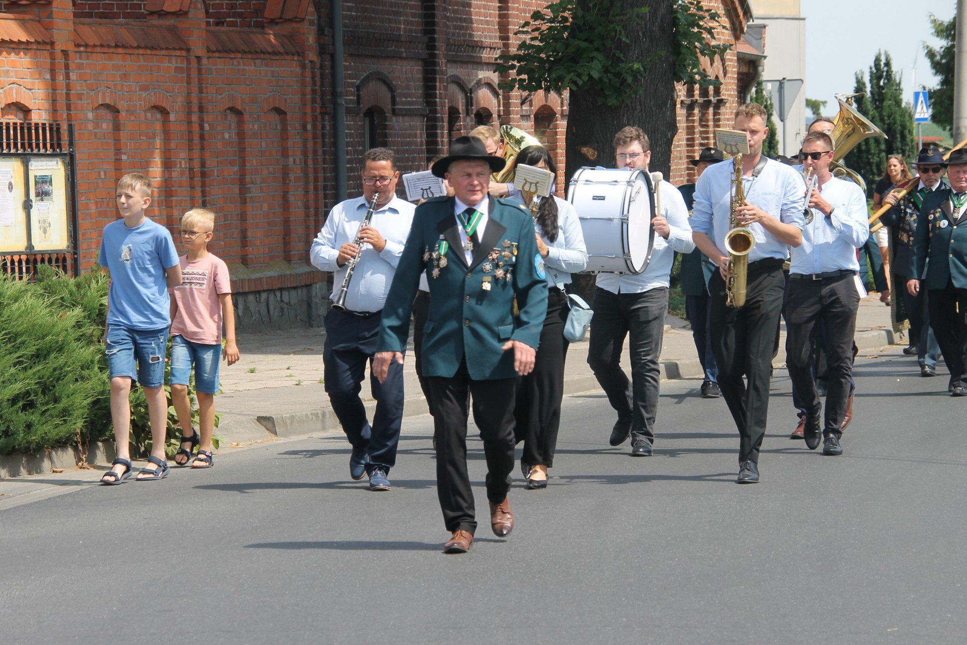 Łańcuchy otrzymała Rada Królewska z Rozdrażewa oraz Rada Królewska Okręgu Ostrowskiego ZKBS RP