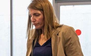 "Nie miała prawa odmówić". Francuzkę zgwałciło ponad 500 mężczyzn