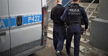 Śląskie. Poszło o 10 złotych. Napastnicy w Mikołowie grozili nożem grupie nastolatków