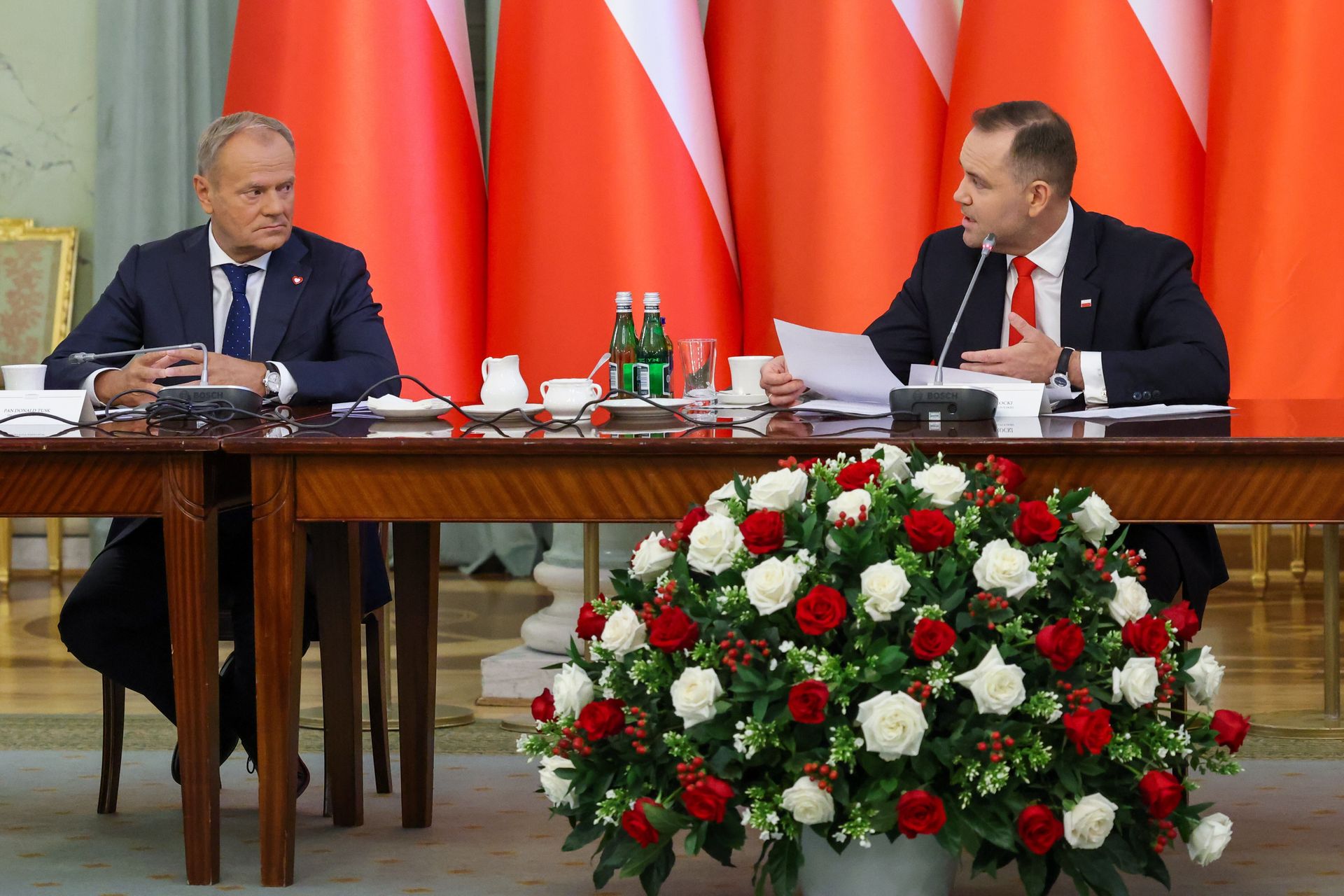 Rząd siłą wprowadza kontrolowane ceny paliw